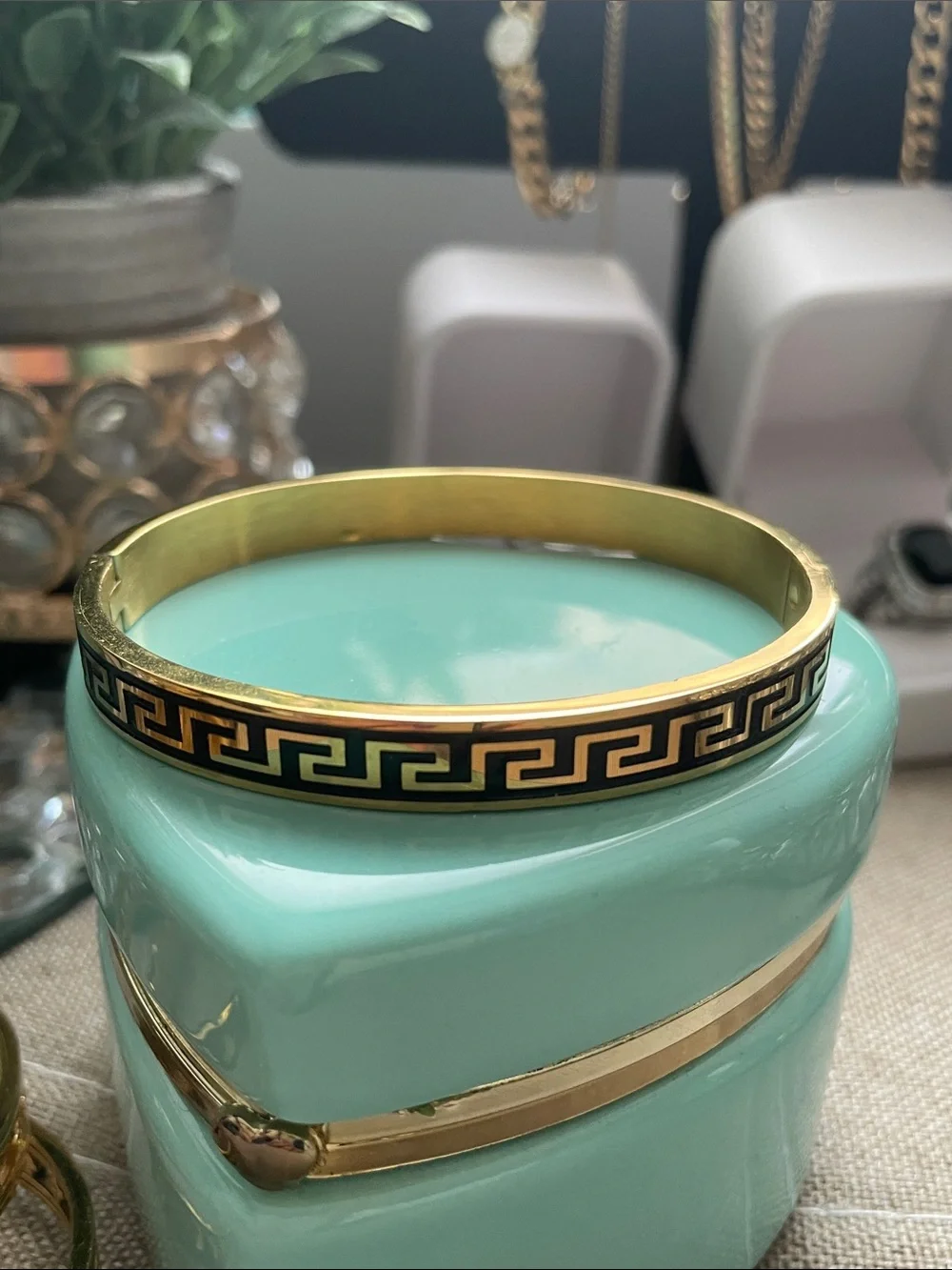 ✨🖤Gold and Black Greek Key Bangle Bracelet 🖤✨NEW